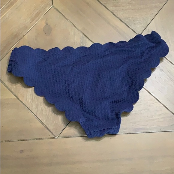 Bathing suit! - Picture 4 of 5